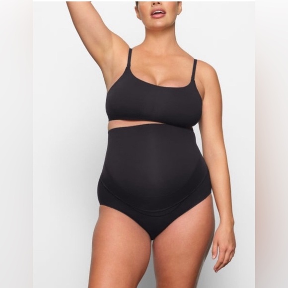 Skims fits everybody maternity high waisted brief NWT size small - Picture 1 of 6